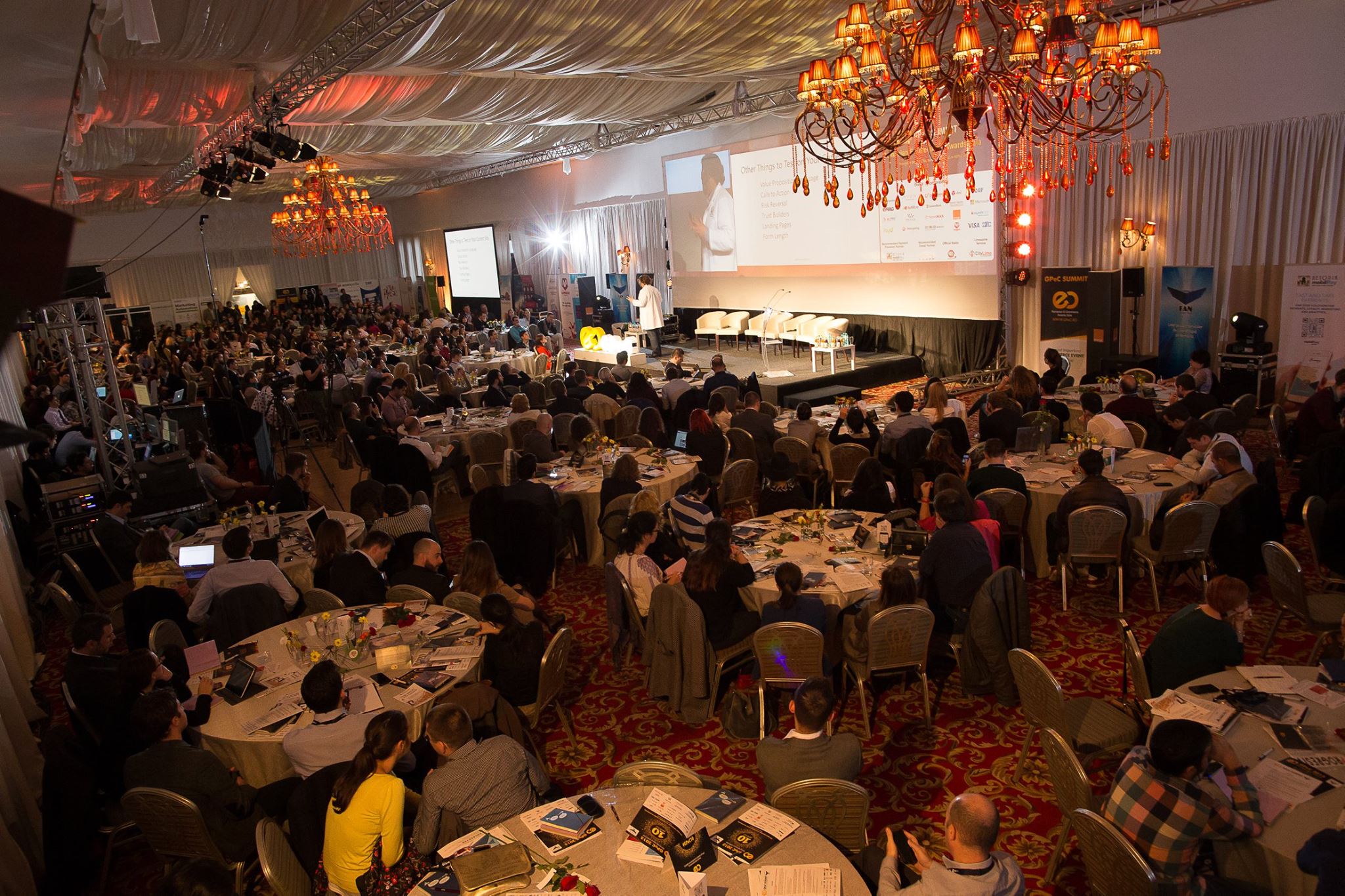 Ultimele zile de ofertă early-bird la GPeC Summit – cel mai așteptat eveniment de e-commerce din România!