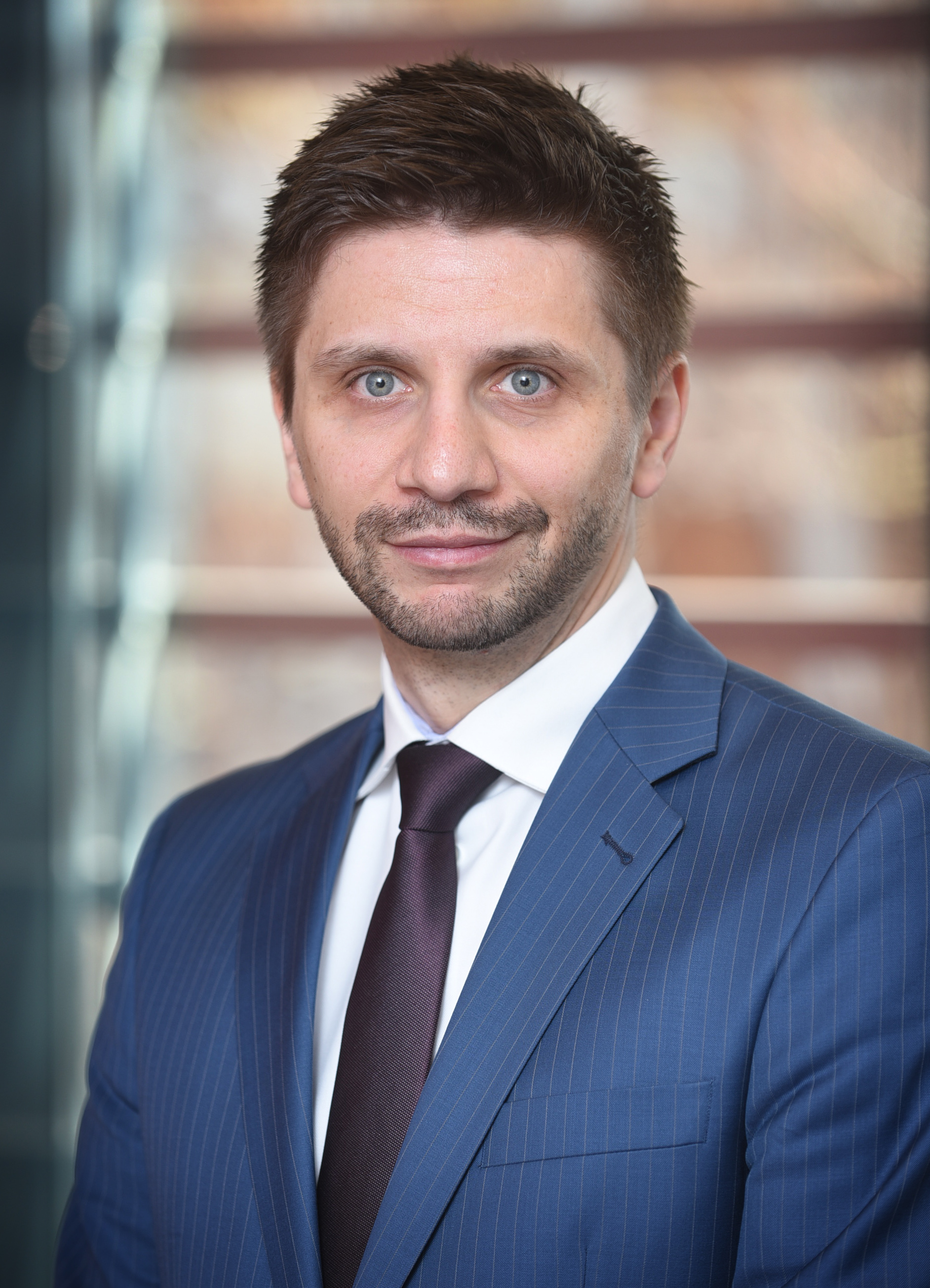 TeCOMM: „Românilor nu le este frică să plătească cu cardul online. Ei o fac constant către companiile în care au încredere și care le impun acest lucru”