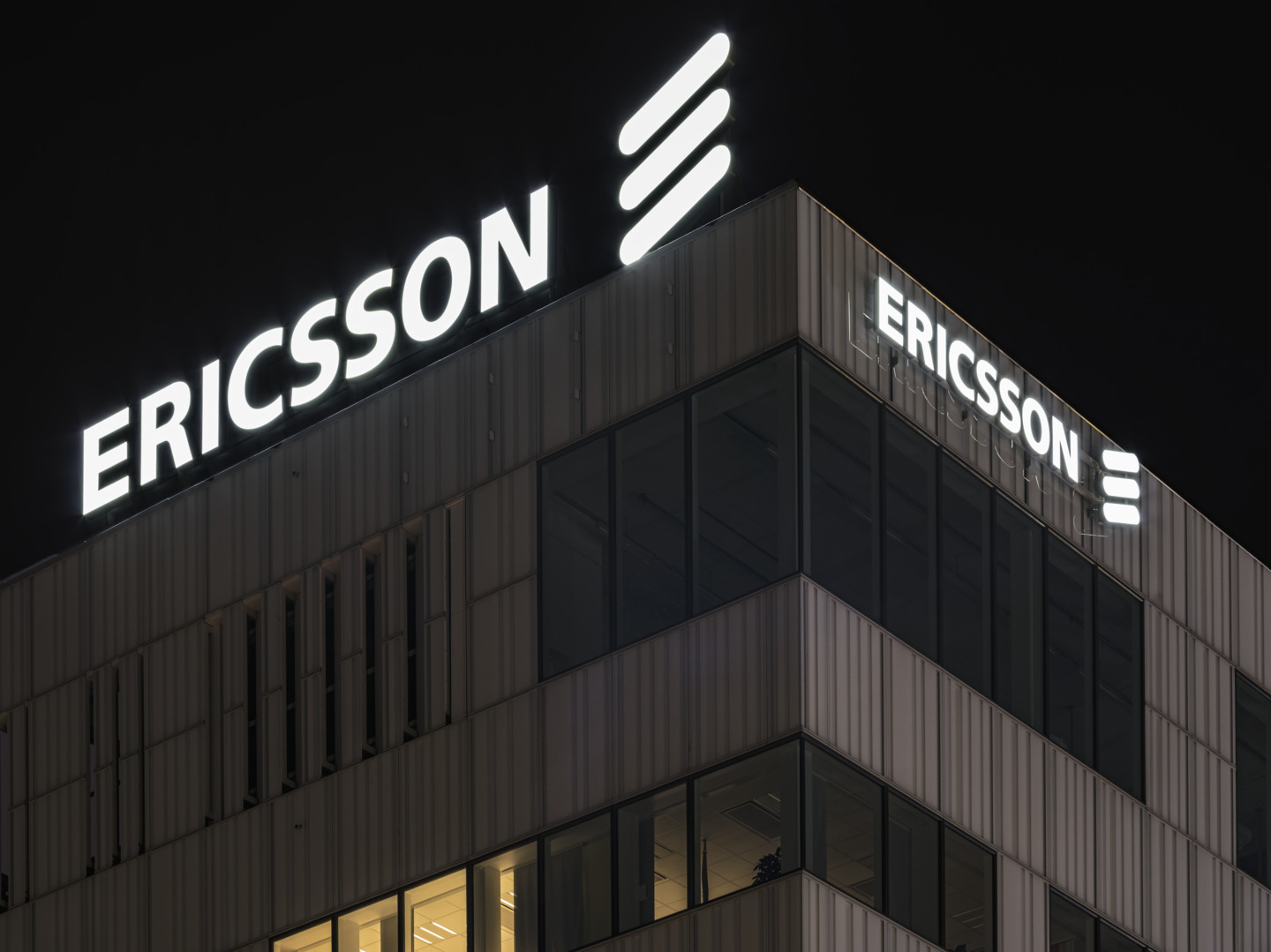 Studiu Ericsson: Numărul de operatori pregătiți să lanseze servicii 5G, în continuă creștere 