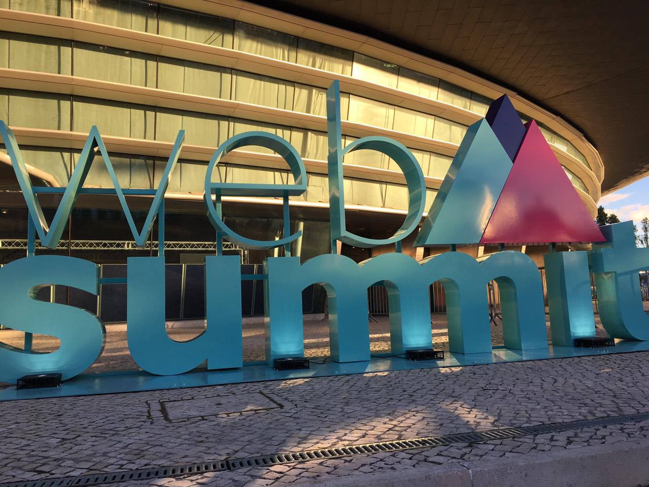 WebSummit sau despre retrospectiva oportunităților celui mai mare eveniment digital și de antreprenoriat