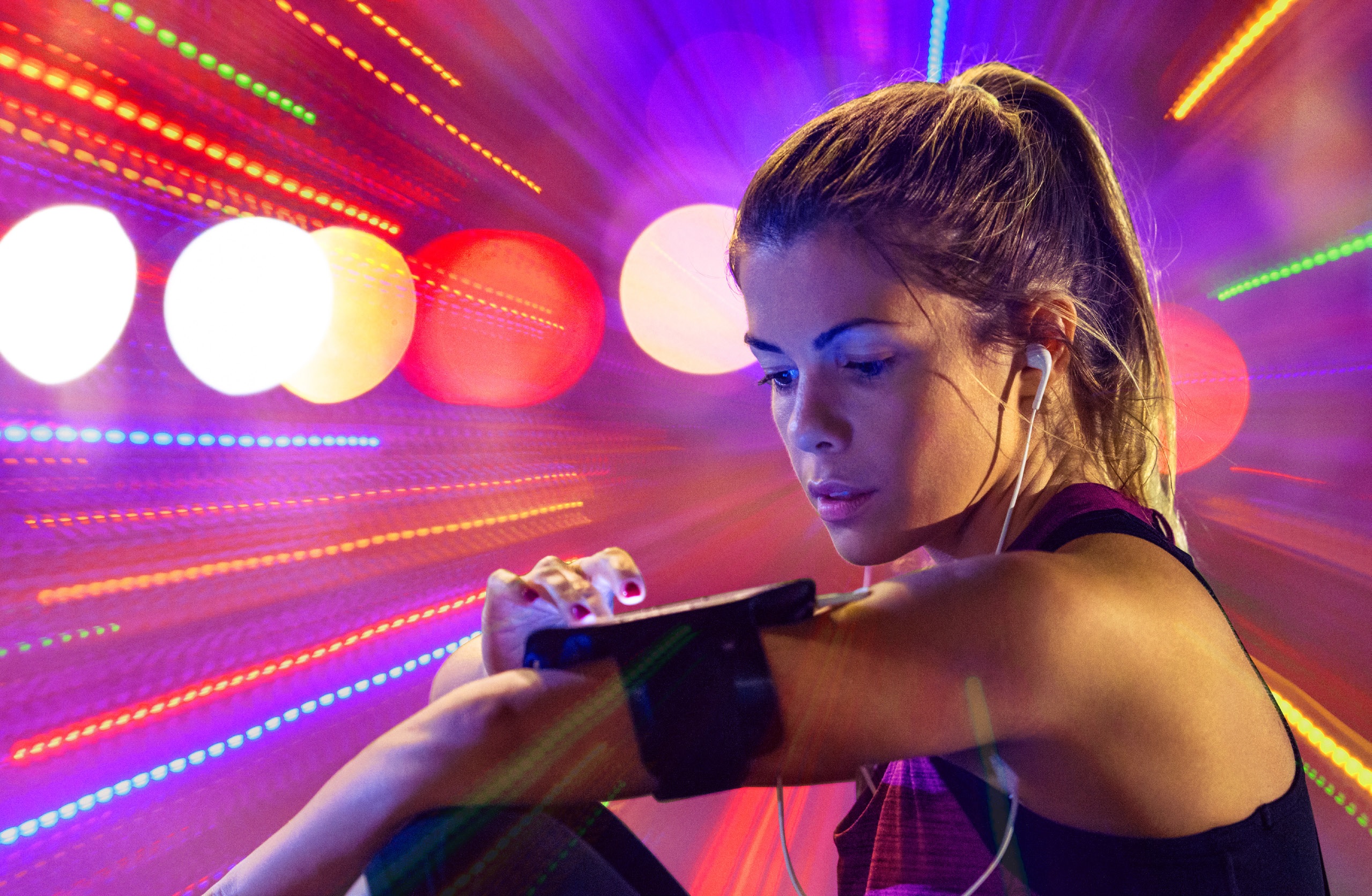 Raport SAP: Utilizatorii marilor platforme de conținut se bazează din ce în ce mai mult pe recomandările primite de la acestea