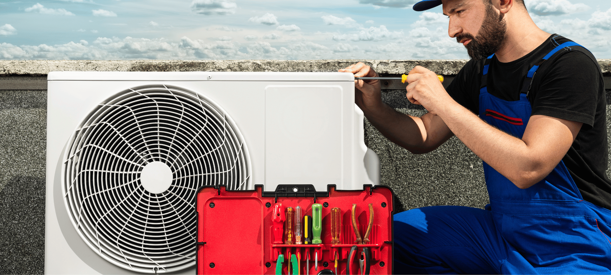 Soluții software pentru service-uri. Ce oferă și de ce sunt esențiale?