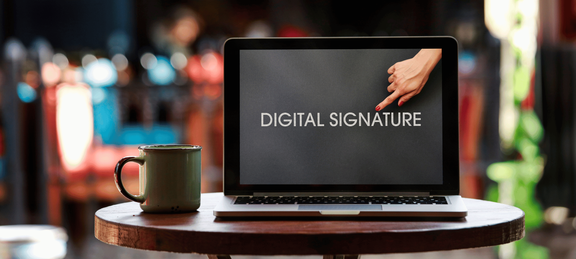 Analiză CREASOFT: Semnătura electronică pe documentele de muncă elimină până la 40% din munca birocratică dintr-un departament de HR