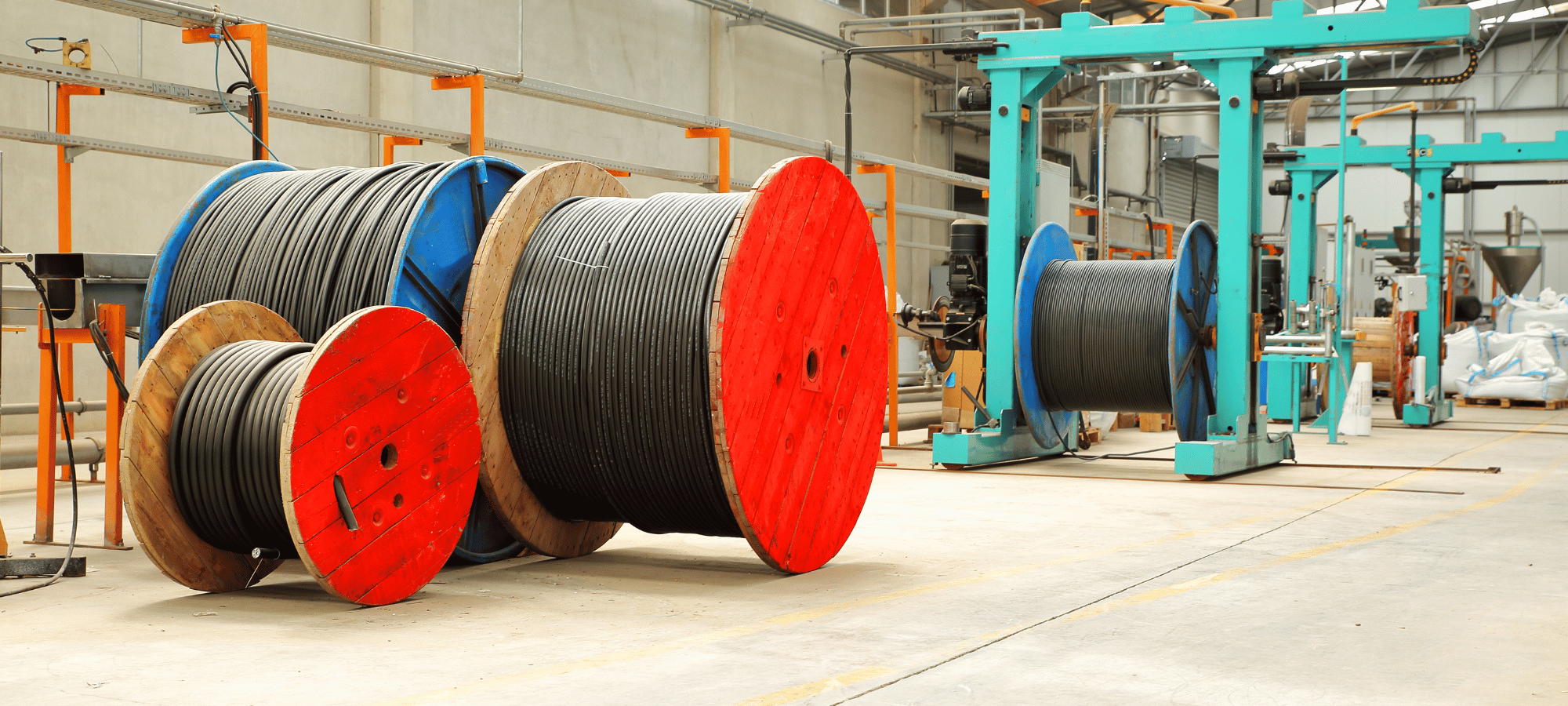 Ce tipuri de aplicații software caută în 2024 companiile de producție?