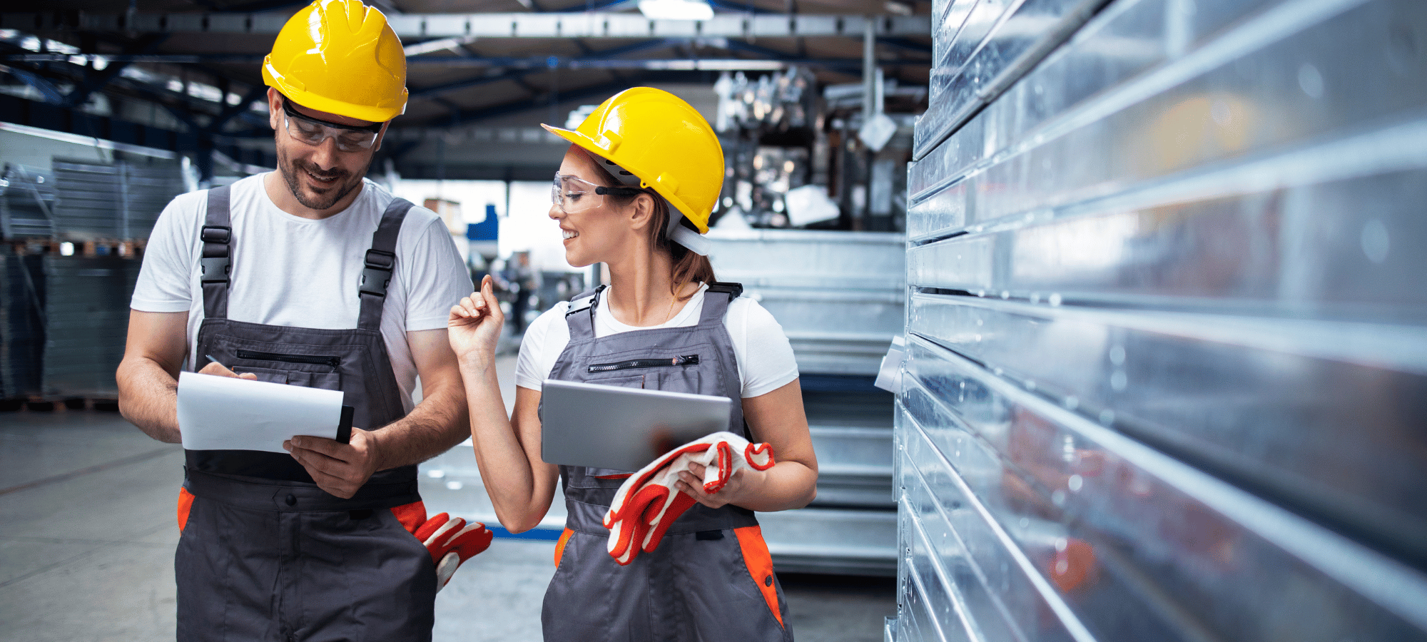 Cum se pot digitaliza eficient companiile de producție din industria metalurgică? 9 aplicații software recomandate 