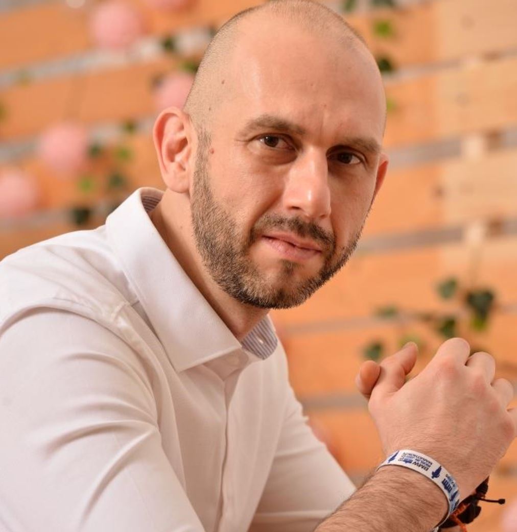 Drumul de la scepticismul clienților, la 1 miliard de email-uri pe an, în 15 ani de White Image