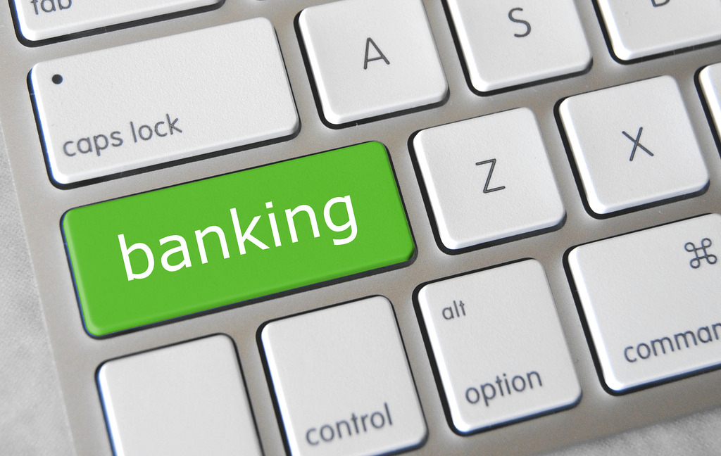 1.8 miliarde de utilizatori de mobile banking până în anul 2019