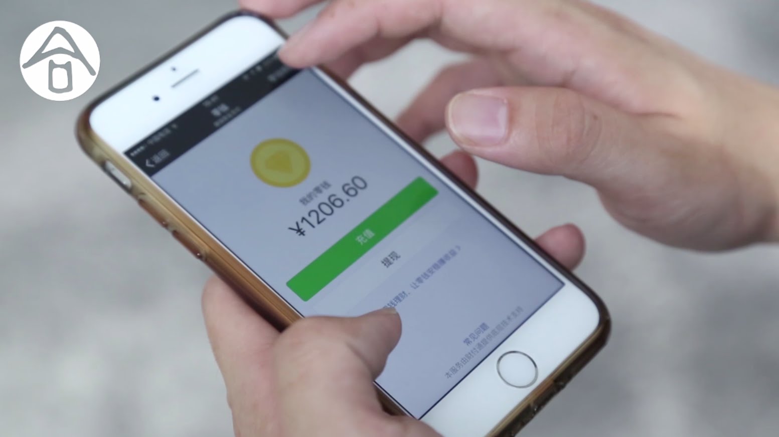 China - Peste 520 de milioane de utilizatori ai plăților de pe device-uri mobile