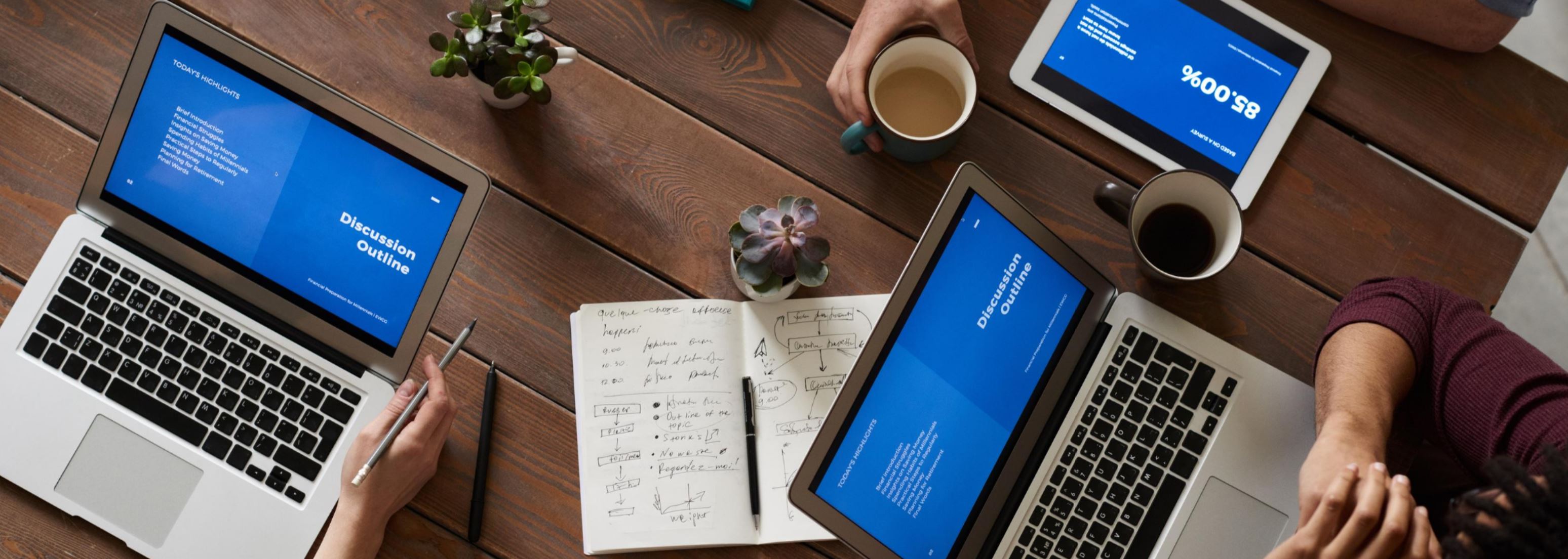 Bazele de date, aplicațiile software și nevoia de digitalizare.