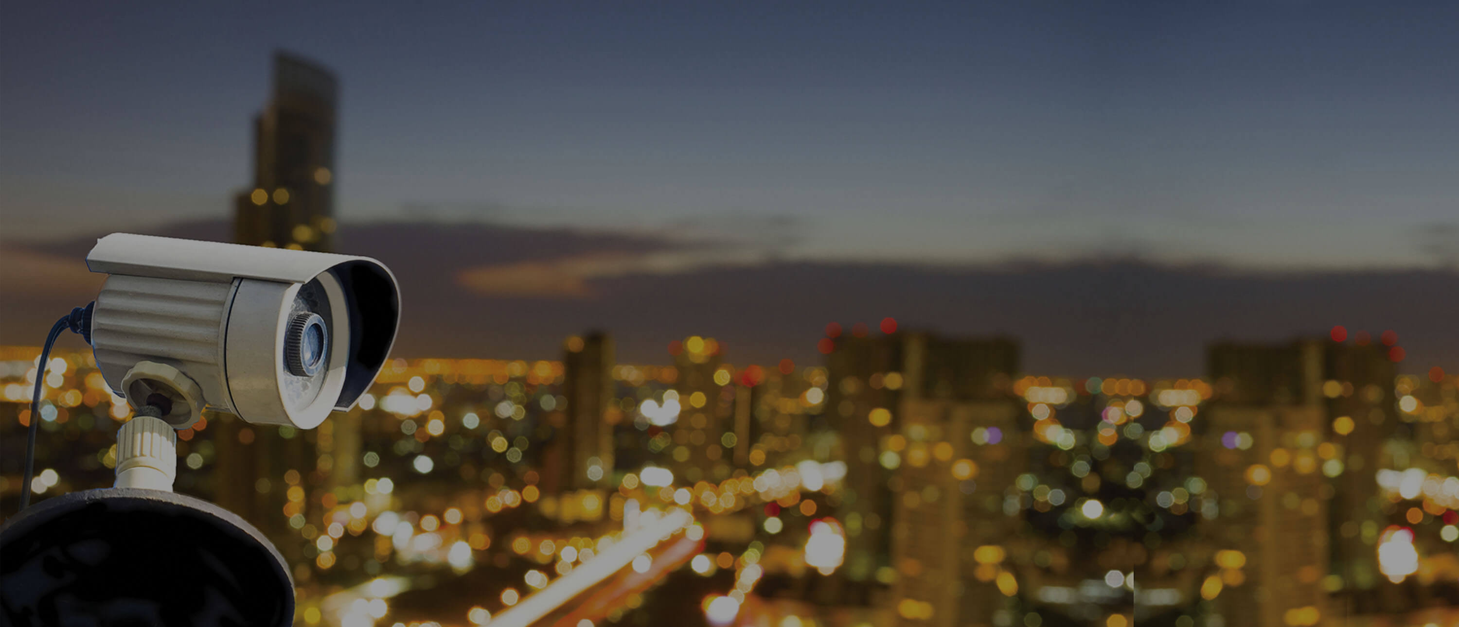 Care sunt avantajele gestionării de la distanţă a reţelei de securitate?