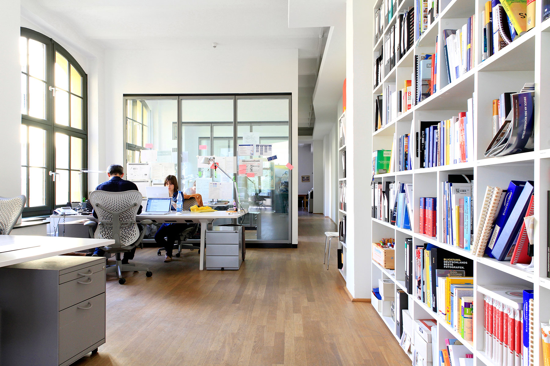 5 curiozități privind adoptarea unei soluții de management a documentelor. De ce DocuWare?