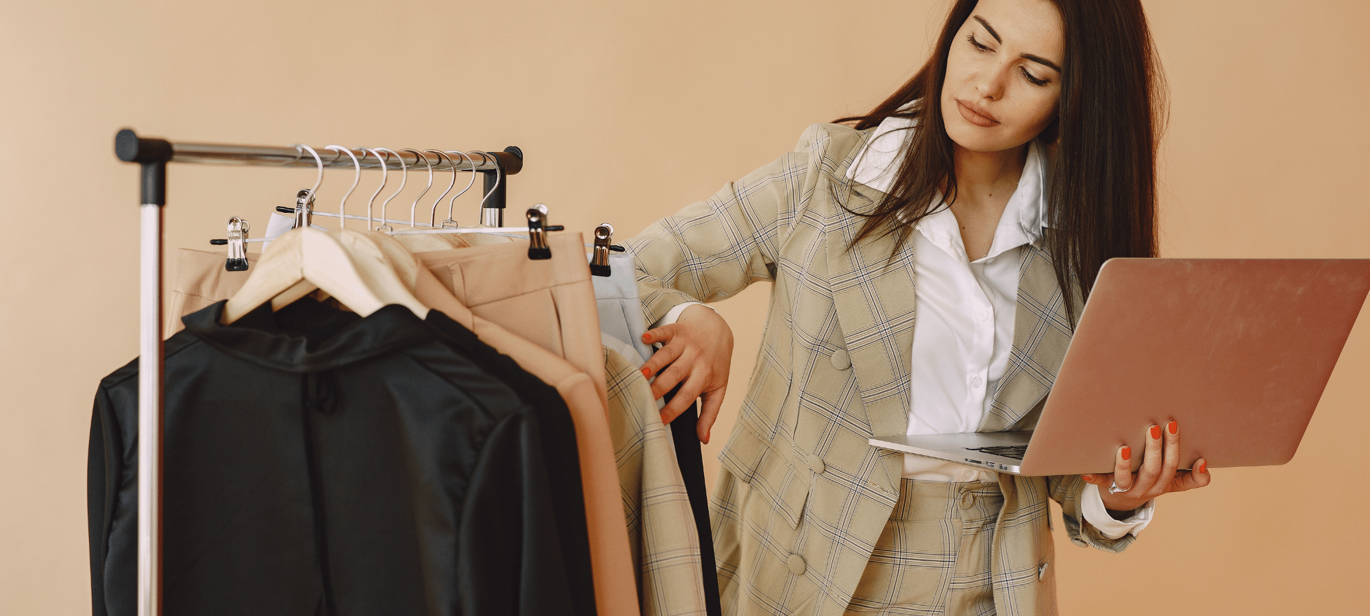 Cum să folosești cu succes aplicațiile software pentru managementul inventarului?