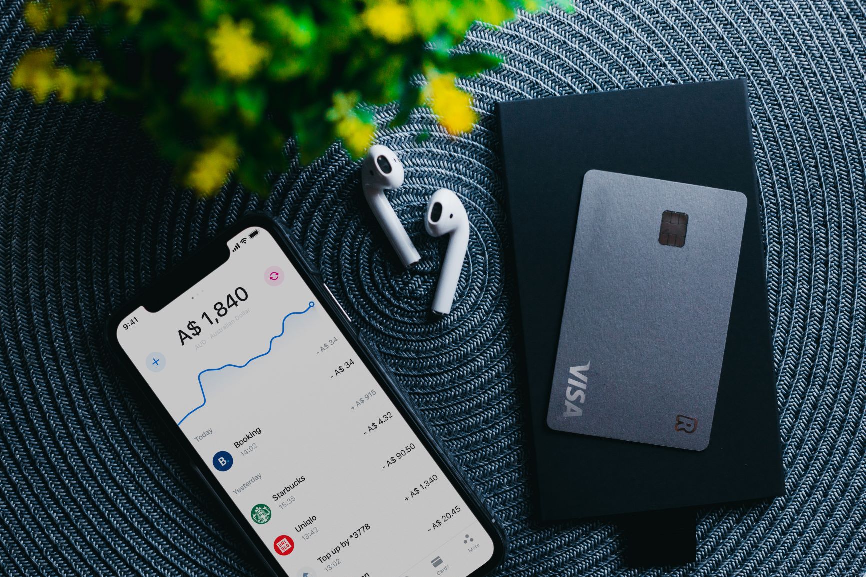 Revolut alege Visa drept partener principal emițător de carduri pentru a accelera extinderea globală